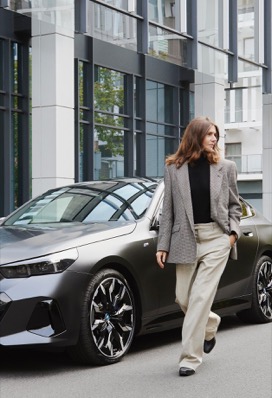 Nagradzana reżyserka ambasadorką marki BMW. Współpraca znamionuje zrównoważoną przyszłość motoryzacji
